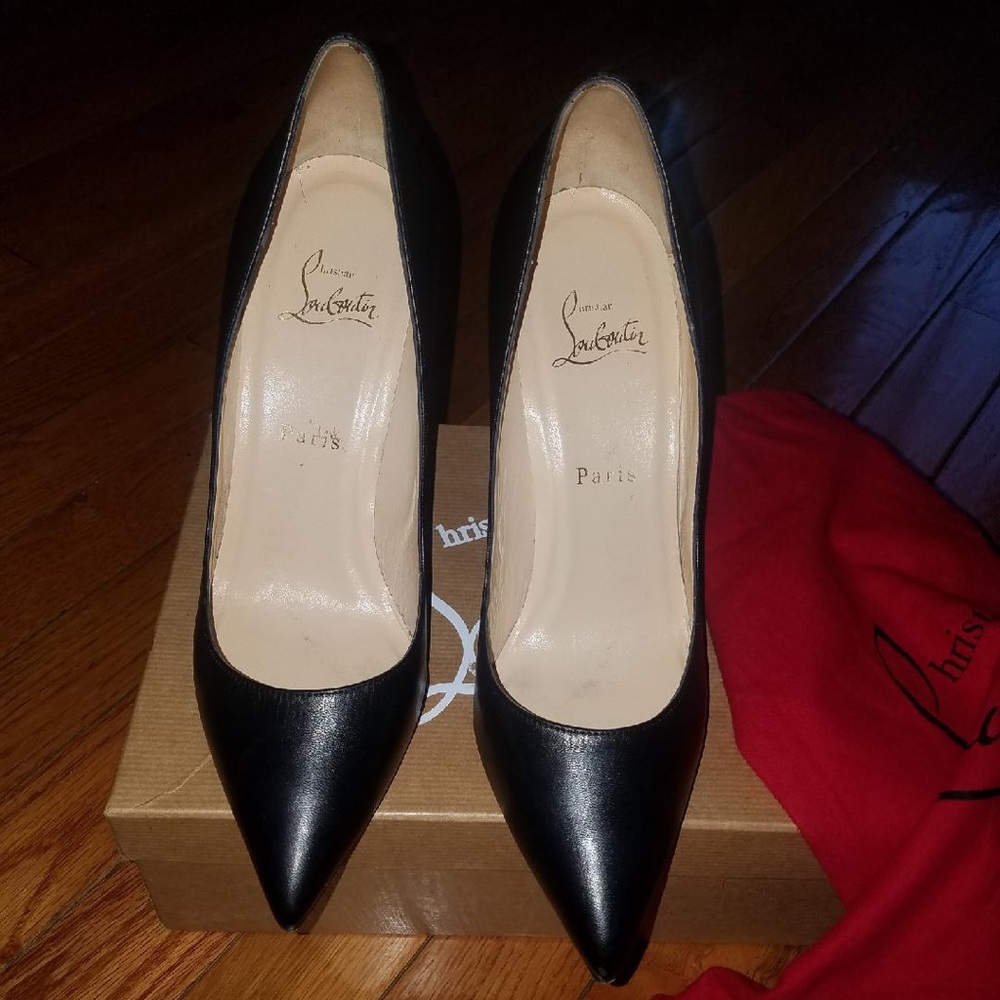 Christian Louboutin pump - Size 9 (39) - Picture 2 of 5